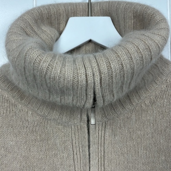 Sarah Spencer Womens Sweater L Tan/Cream Front Zip Tneck Lambs Wool Ribbed Cuffs - Picture 7 of 11